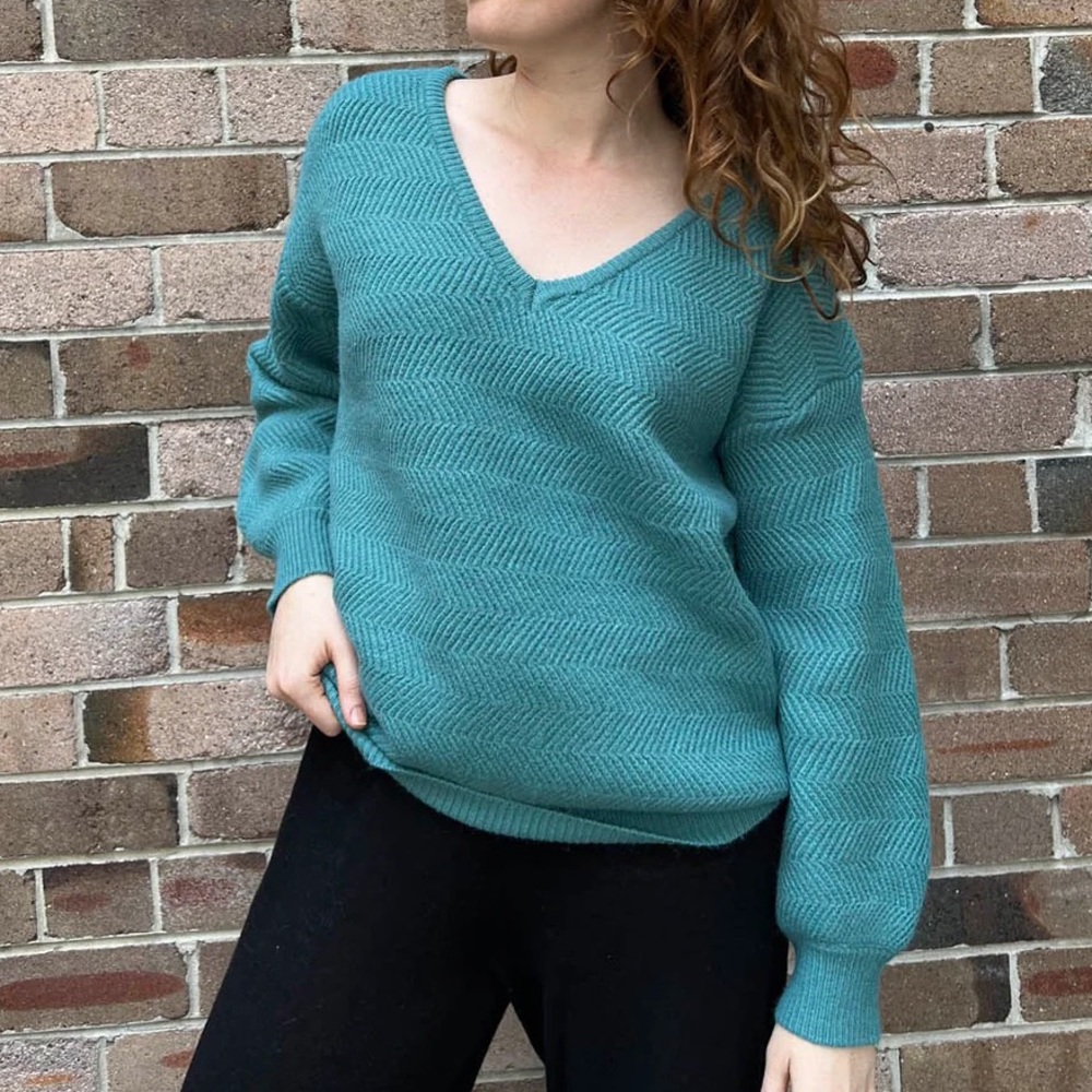 Cosy Teal Knit V-Neck Winter Sweater Jumper NWT - Picture 10 of 14